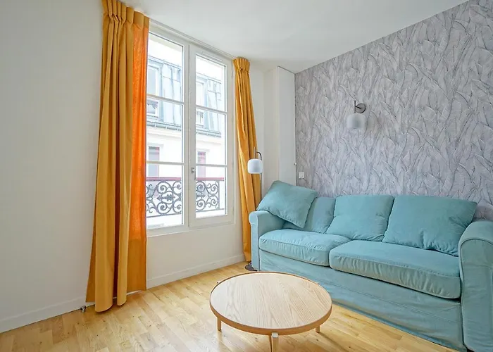 Beautiful Bright Apartment Near The Marais